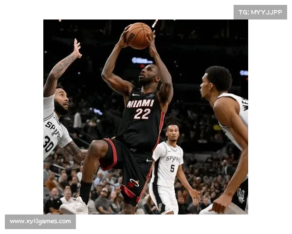 马刺新赛季强势崛起年轻阵容全面爆发保持不败成西部最大黑马